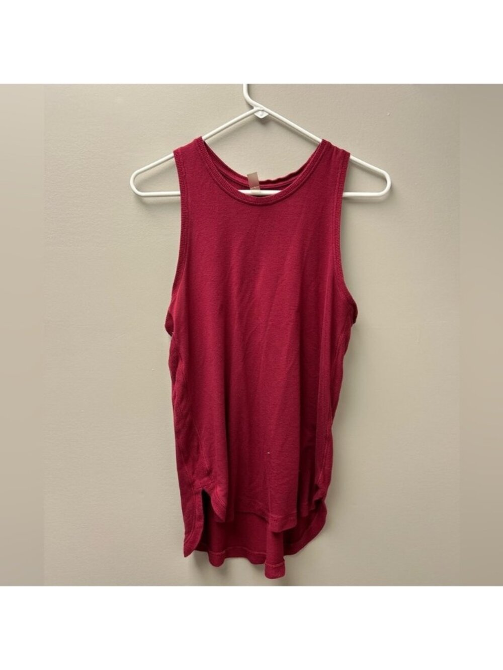 Hyba Red‎ Long Tank Top